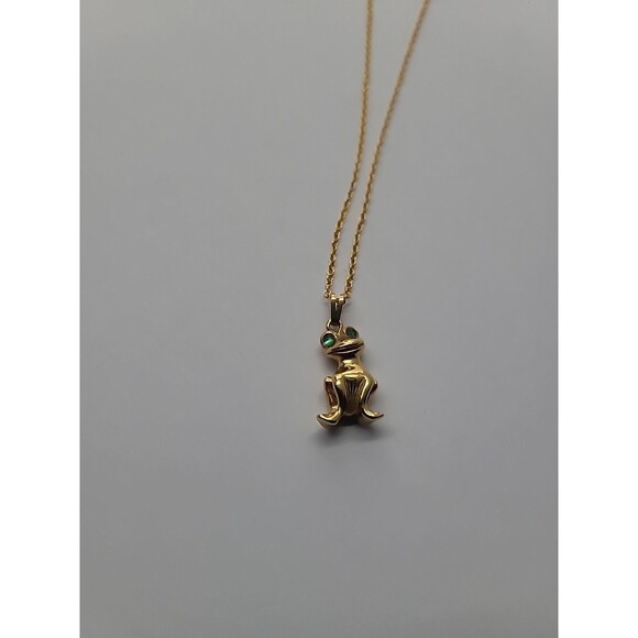 Vintage Gold Tone Frog Pendant Necklace with Green Stone Eyes Whimsical Animal - Picture 12 of 15